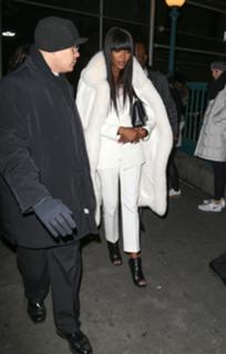 Naomi Campbell feet photo thumbnail