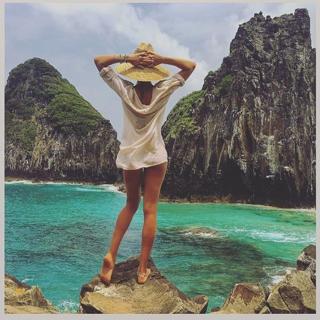 Grazi Massafera feet photo thumbnail
