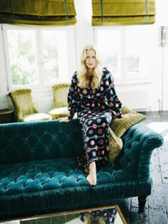Barbara Schöneberger feet photo thumbnail