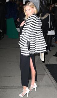 Elsa Hosk feet photo thumbnail