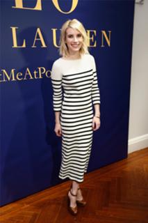 Emma Roberts feet photo thumbnail