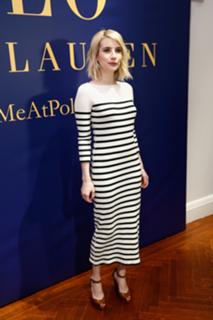 Emma Roberts feet photo thumbnail