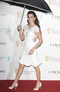 Penélope Cruz feet photo thumbnail