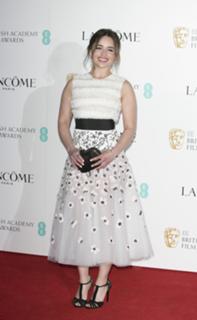 Emilia Clarke feet photo thumbnail