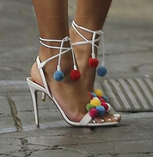 Karrueche Tran feet photo thumbnail