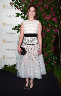 Emilia Clarke feet photo thumbnail
