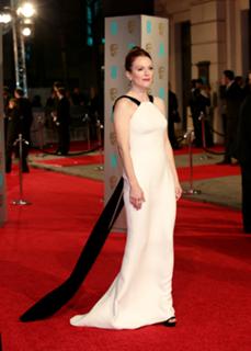 Julianne Moore feet photo thumbnail