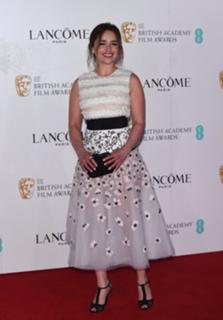 Emilia Clarke feet photo thumbnail