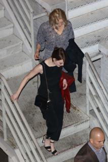 Emma Stone feet photo thumbnail