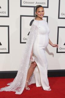 Chrissy Teigen feet photo thumbnail