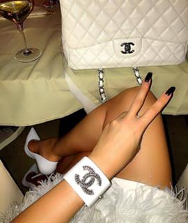 Jelena Karleusa feet photo thumbnail