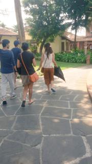 Hina Khan feet photo thumbnail