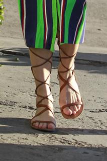 Diane Kruger feet photo thumbnail