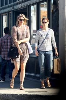Maria Sharapova feet photo thumbnail