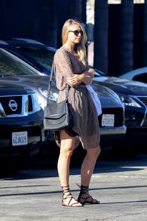 Maria Sharapova feet photo thumbnail