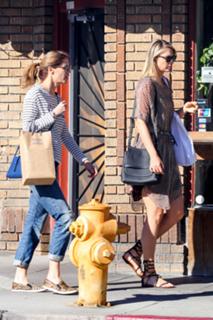 Maria Sharapova feet photo thumbnail