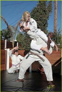 Heidi Montag feet photo thumbnail