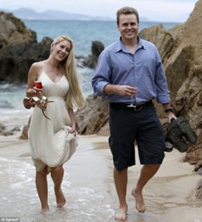 Heidi Montag feet photo thumbnail