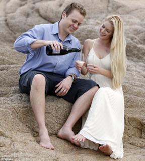 Heidi Montag feet photo thumbnail