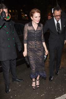 Julianne Moore feet photo thumbnail