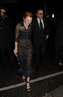 Julianne Moore feet photo thumbnail