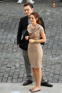 Leighton Meester feet photo thumbnail