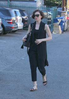Lily Collins feet photo thumbnail