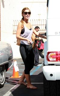 Audrina Patridge feet photo thumbnail
