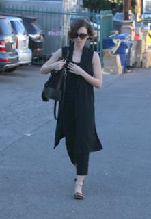 Lily Collins feet photo thumbnail