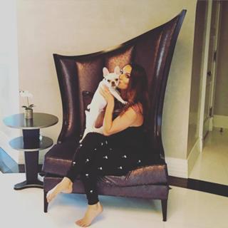 Nikki Garcia feet photo thumbnail