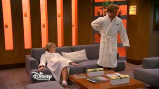 Olivia Holt feet photo thumbnail