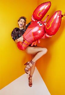 Vera Brezhneva feet photo thumbnail