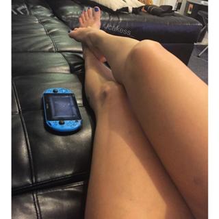 Jenelle Jcakess feet photo thumbnail