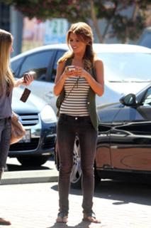 Audrina Patridge feet photo thumbnail