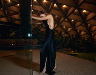 Olivia Wilde feet photo thumbnail