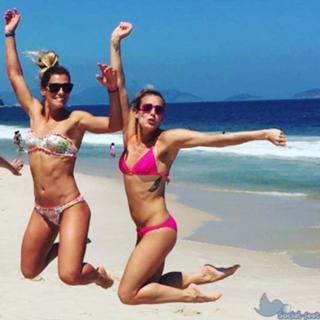 Tania Cagnotto feet photo thumbnail