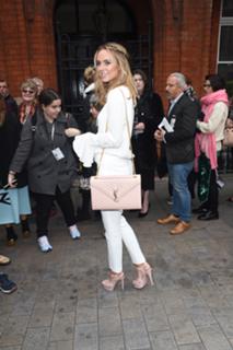 Kimberley Garner feet photo thumbnail