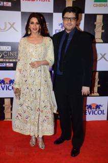 Sonali Bendre feet photo thumbnail