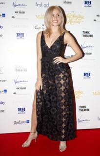 Pixie Lott feet photo thumbnail