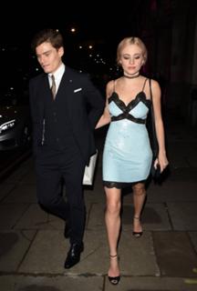 Pixie Lott feet photo thumbnail