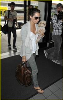 Ashley Tisdale feet photo thumbnail
