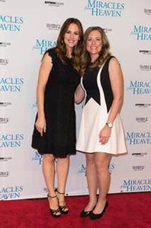 Jennifer Garner feet photo thumbnail