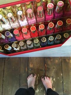 Julianne Moore feet photo thumbnail