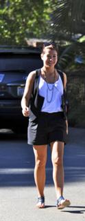 Alyson Hannigan feet photo thumbnail