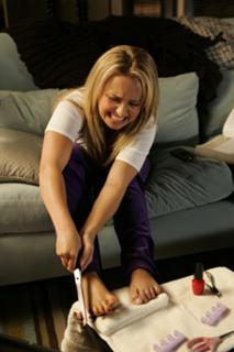 Hayden Panettiere feet photo thumbnail