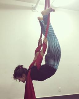 Bruna Marquezine feet photo thumbnail