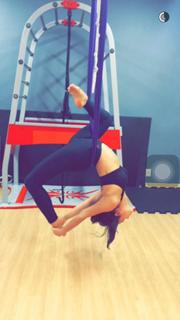 Bruna Marquezine feet photo thumbnail