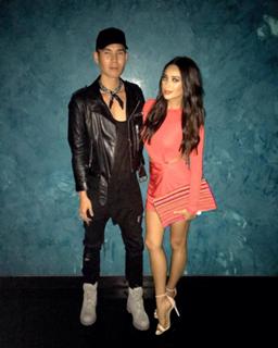 Shay Mitchell feet photo thumbnail