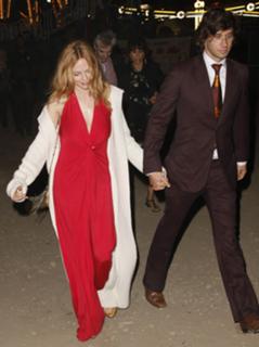 Heather Graham feet photo thumbnail