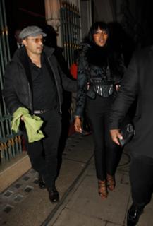 Naomi Campbell feet photo thumbnail